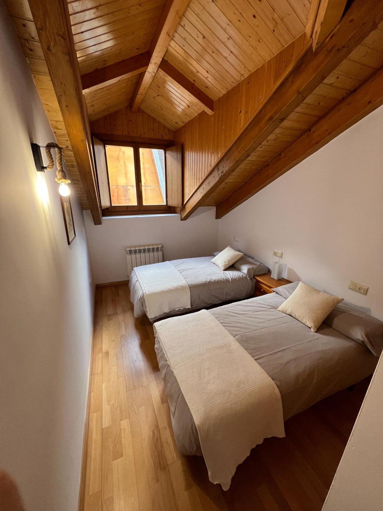 Ferienwohnung Casa La Muga Benasque Exterior foto